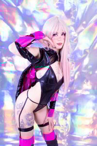 melany_blair 💋 I don’t play the character… I become her. Pic