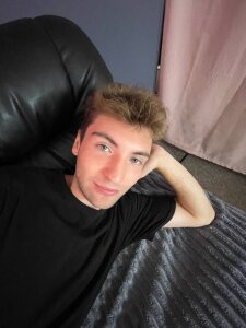 joseph_bear_ A little bit of me Pic 3