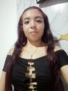 ellie_evans_ Public 사진 3