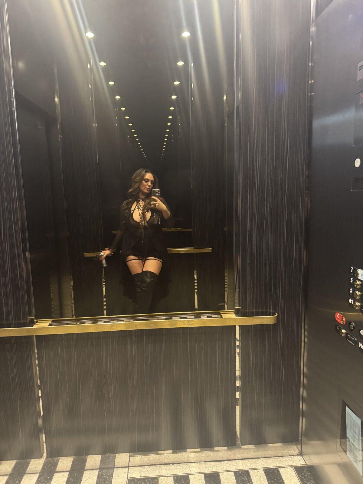 lovely_beast Trending Pic 7009