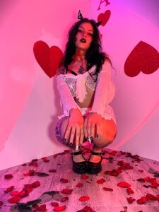 KikiVelvet kullanıcısının VALENTINE'S DAY albümü -  3 fotoğraf