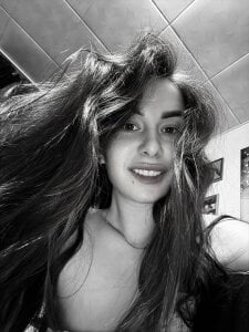 TwoKissedFire Mira Pic 5