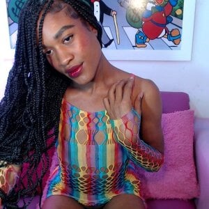 dirtydolltsx I love wearing braids, love being of Afro-Colombian descent and carrying those African-Spanish roots XXX Photo