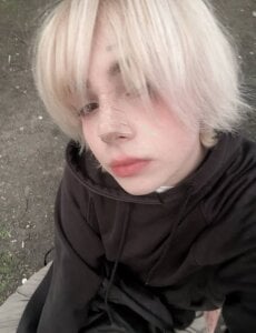 white__punk Public Pic 3