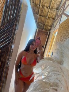 roxannegomez Can u help me with completed 1.000 likes?🙊🤗 Pic 5