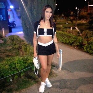 Sara-Smith- Fun night 🔥 slika 4