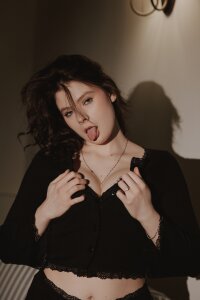 QuinnHeileman Photo like a classic art Pic 5