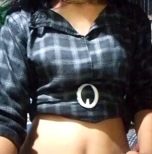 Trisha19 Public Pic 3