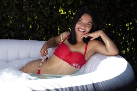 JACUZZI AFTERNOON od BelhaLawuo  4 snímek