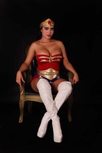 lucyy_gray Let's live a delicious story Pic 2