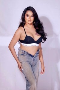 ChloeAsian TsChloe Εικόνα 2