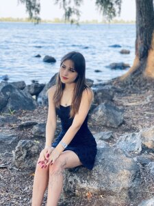 Anna_Delray Public Pic 5