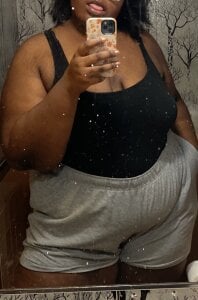 nylafromnextdoor Just for your eyes 😏 Pic