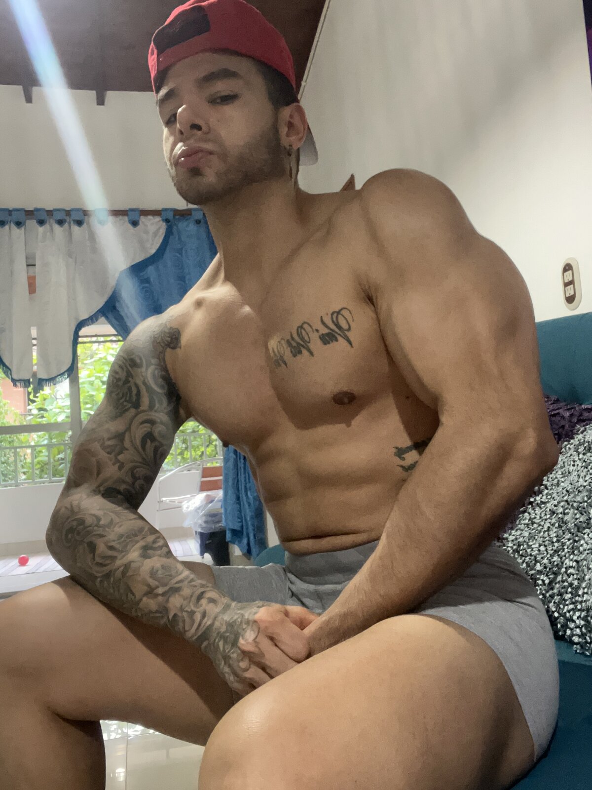 troy_walker9 热门图片 4409
