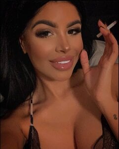 cindyledollPublic照片