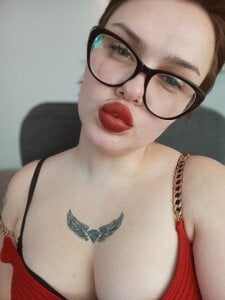 KamillaJei red new dress Pic 5