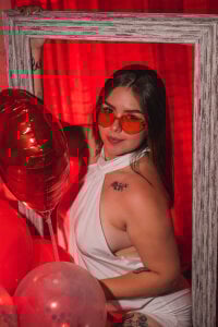 ArianaBaker valentine's day slika 4