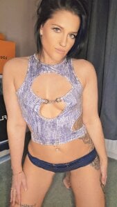 Pleasing-Chloe49 Spicy 🌶💛 & grey 🩶 Pic 2