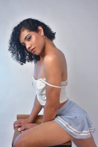 AlexaBellanova Public Pic 3