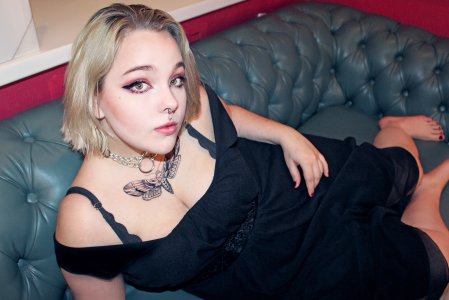 VictoriaMartin Public Pic 2