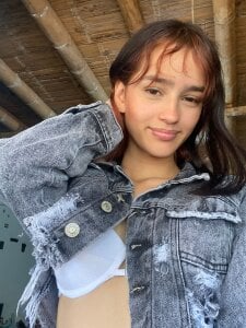 I'm live now, baby... 8::30 AM to 330 PM (Colombia). I’ve missed the way your eyes undress me. Come de MelodyMansson  photos