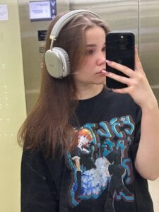 CeIiaShanker Public Poză 4