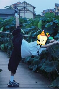 GGBond-02: Public ( 3 фото)