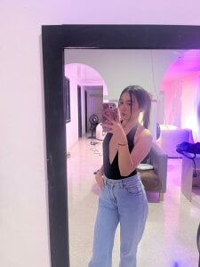 mia_slora Public Pic