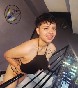 lunabustygirl: 😈 No Looking ( 4 фото)