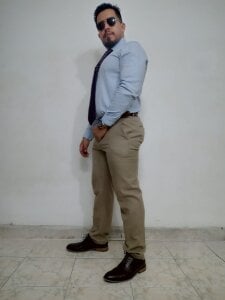 KalethBigDick light colored suit Pic