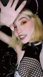 Horny_Evaa Public Pic 6