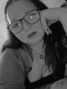 NaughtyNiia Public Gambar 2