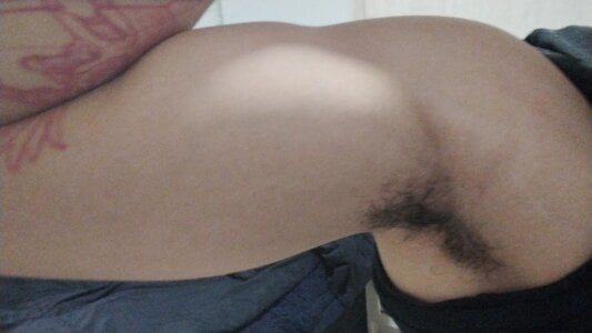 mateoconde00のArmpitsの 2枚の写真