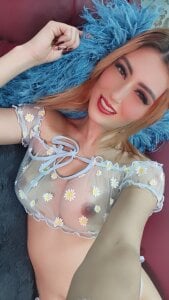 EmmaReyez glowing Kuva 8