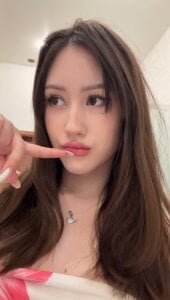 EleonoreSures hypnotic gaze Poză