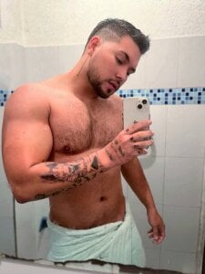 kyleWils0n__ Public slika