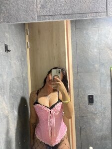 AlisonBeckerr_ sexy and cute Pic 3