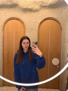 MinaMancilla hanging around Pic 3