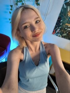 wow_angel some of my looks Pic 2