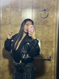 MaddyCarter: Public ( 5 фото)