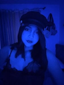 Rosie_Jones_ Public зображення 3