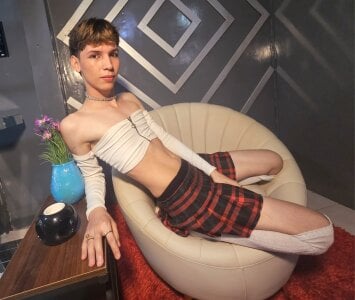 Stefany_PiInk Public Pic