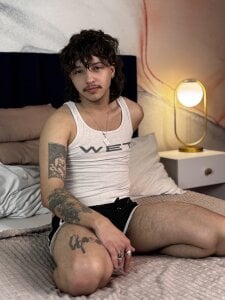 AdamMarley Public Pic 5