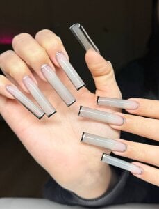 Aiko_Yumi Crazy nails Pic 6