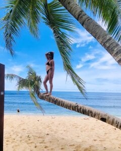 Irresistible_Athena Public  8. fénykép