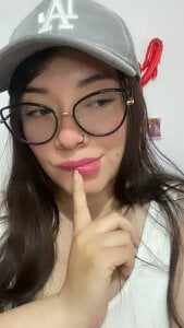 valery_mora Kiss Photo