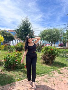 DanyZavarce_ A bit of me Pic 3