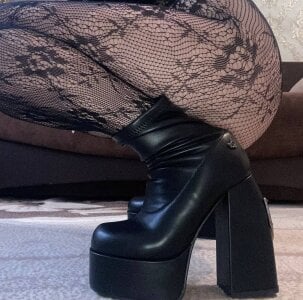 Hannah_xBaby legs &feets 👣👣👣 Pic 6