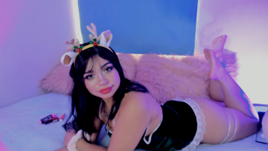 emma_soffia christmas time 🎄🎈🎈 Pic 4