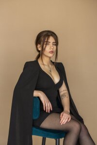 Dolly_nn Public Pic 4